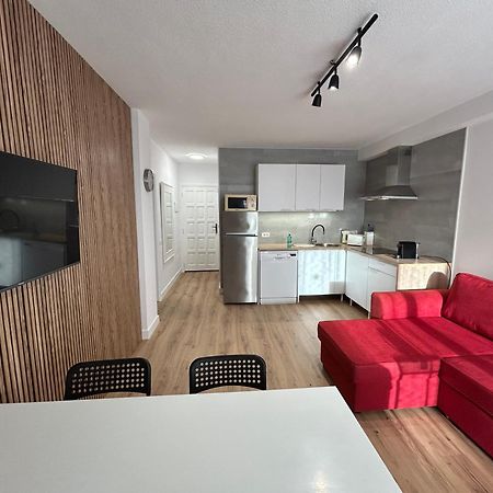 Modern Apartment, Heated Pool & 2 Terraces Лос Кристианос Экстерьер фото